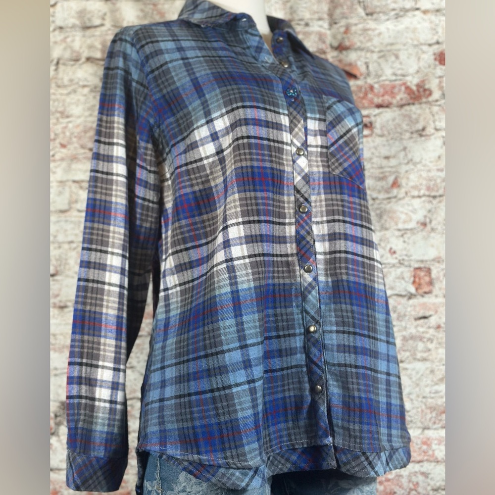 Soft Surroundings Button Down - Picture 6 of 16